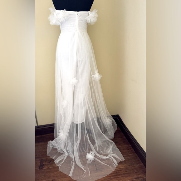 Lulus Modern Devotion White 3D Flower Tulle Overlay Pant Jumpsuit, White,Size S - Picture 9 of 16